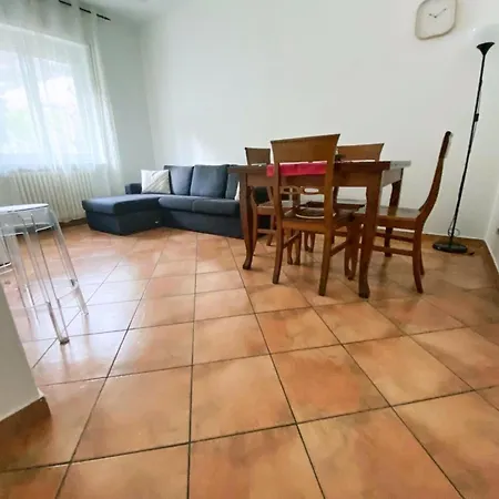 Casa Lariana شقة